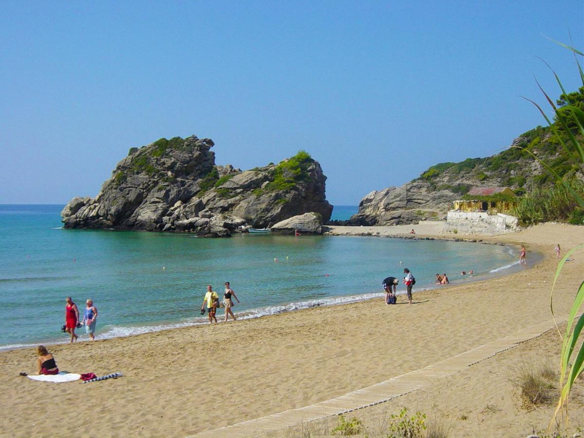 Luxury Loft Apartment With Pool - Pelekas Beach, Corfu المظهر الخارجي الصورة